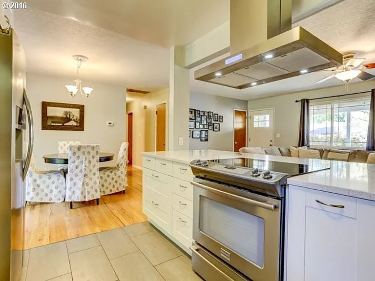 2520 SW Edgemoor Ave — Photo 12