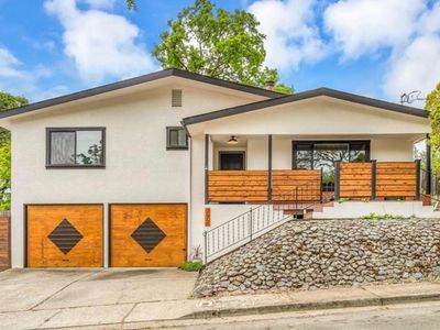 777 Seventh Street, Lakeport, CA, 95453