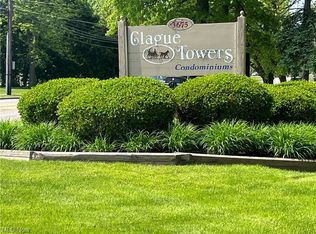 3675 Clague Rd UNIT 402, North Olmsted, OH