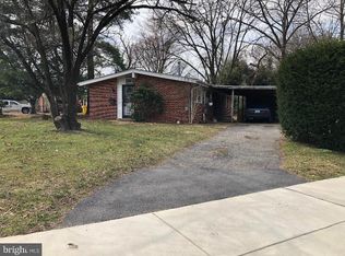 219 Gloucester Dr, Glen Burnie, MD