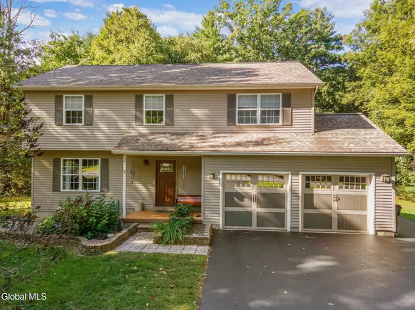 3 Pineridge Court, Greenfield, NY 12833