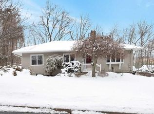 31 Overlook Ave, North Haledon, NJ 07508