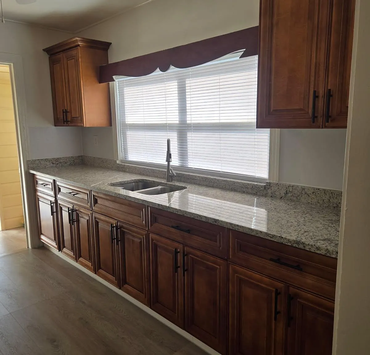 2 bed, 776 sqft, $1,900 — Photo 4