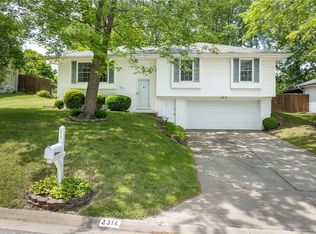 2316 Cougar Rd, Saint Joseph, MO 64506