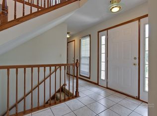 107 Southfield Dr, Vernon Hills, IL 60061