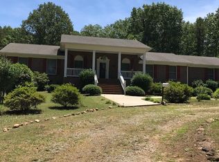 2592 Great Creek Dr, La Crosse, VA 23950
