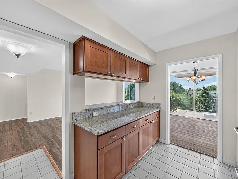 600 W Brown St #309 — Photo 24