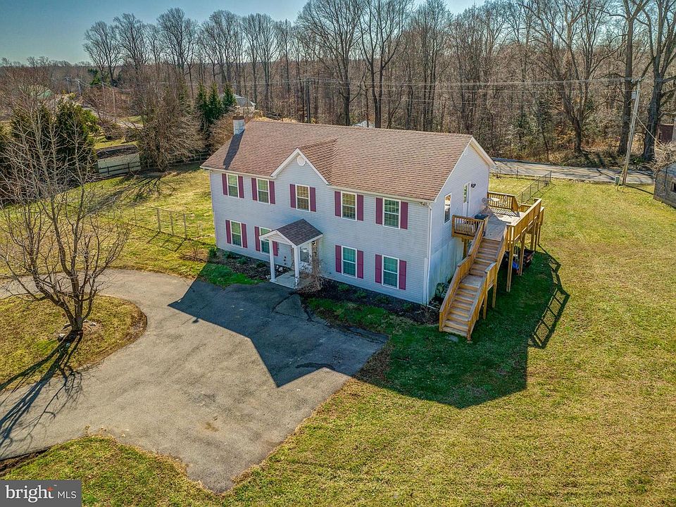 1st image of 39049 Carlton Way