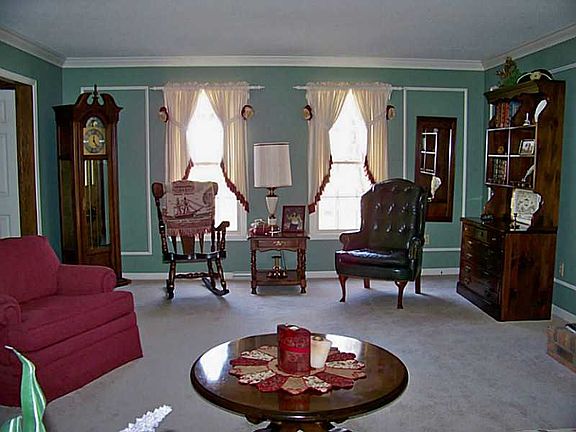 3rd image of 5468 Pepperwood Cir