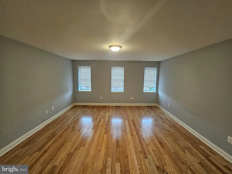 430 S Bond St — Photo 14
