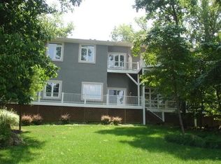 802 Grand Cove Rd, Sunrise Beach, MO 65079