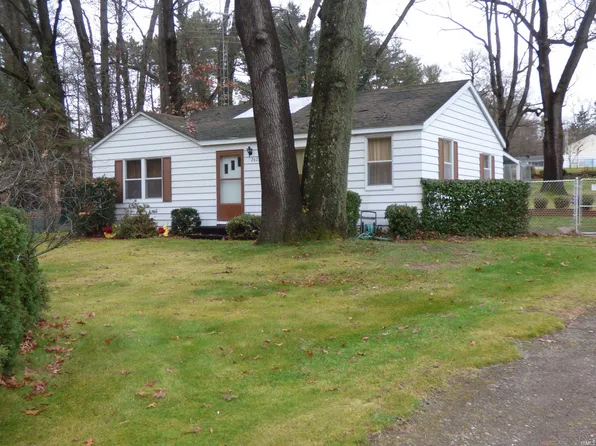 26280 Tyris St, South Bend, IN 46619