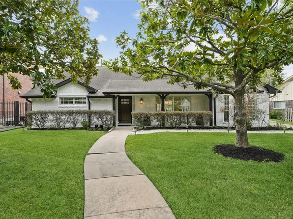 7903 Burgoyne Rd, Houston, TX 77063