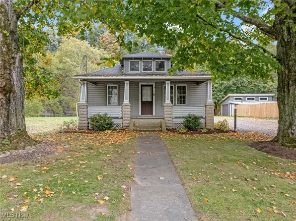 386 Crawford St, Fredericksburg, OH 44627