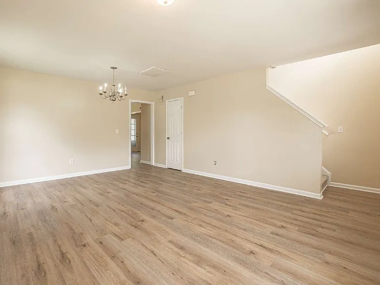 477 Dukes Hill Rd — Photo 8