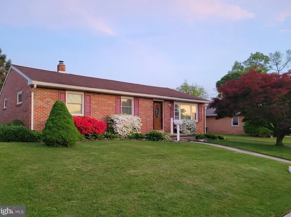 322 Fisher Rd, Reading, PA 19601