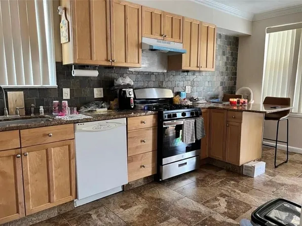 2019 Lurting Avenue, Bronx, NY 10461