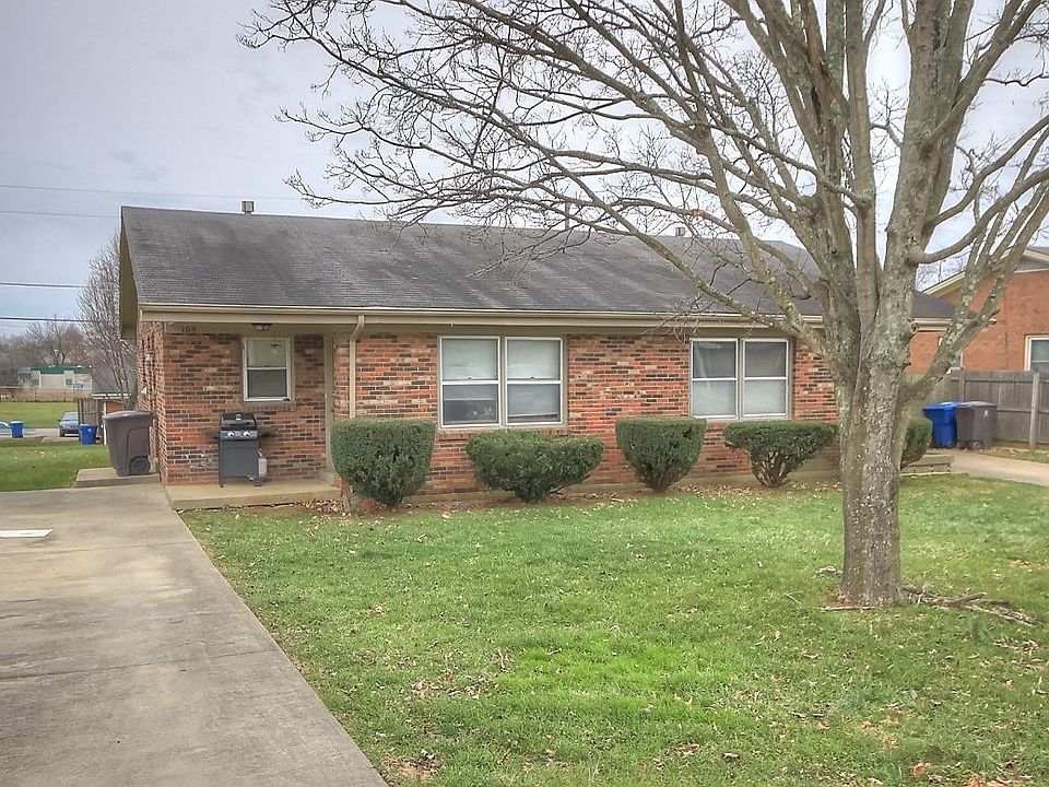 2nd image of 104 Strode Station Cir #106