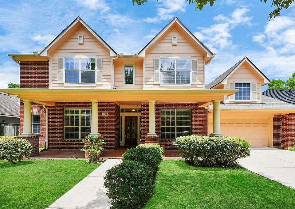 1st image of 1530 Fairview Dr