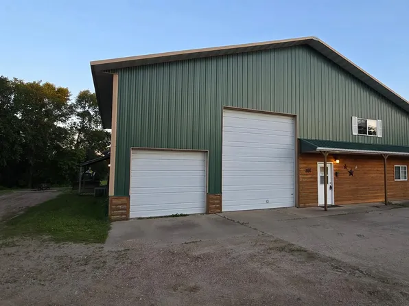 37504 S Eagle Lake Rd, Battle Lake, MN 56515