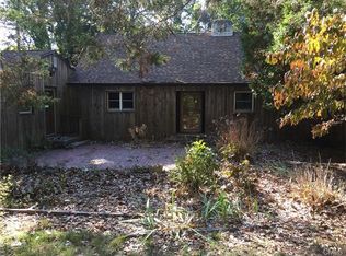 7 Waller Rd, Trumbull, CT 06611