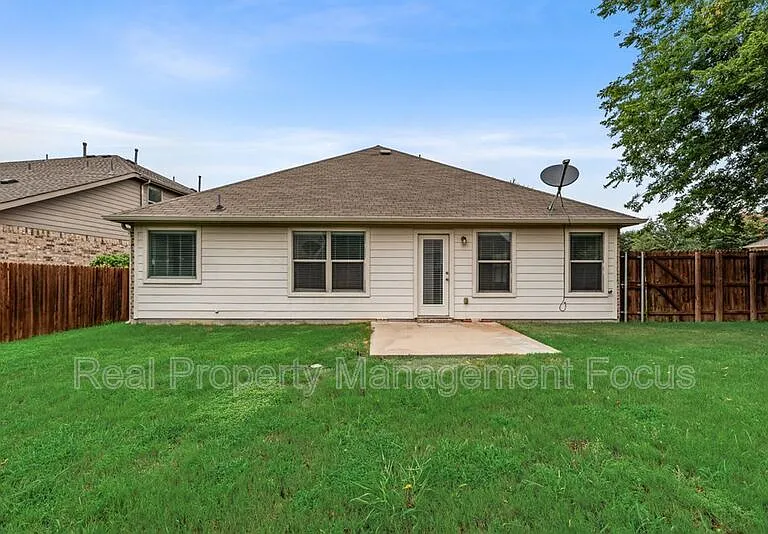 5037 Diamond Peak Ct — Photo 28