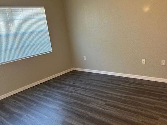 3rd image of 14013 Fairway Island Dr APT 414