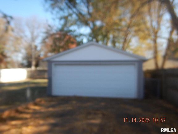 5th image of 814 4th St