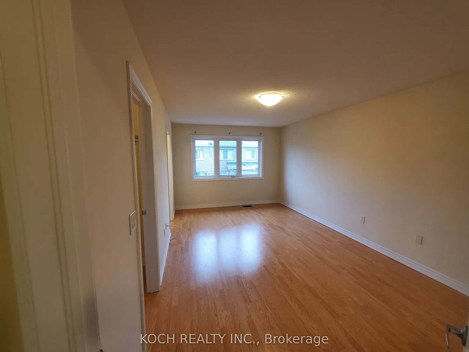 3 bed, $3,300 — Photo 4