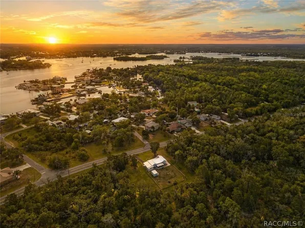 10928 W Fort Island Trl, Crystal River, FL 34429