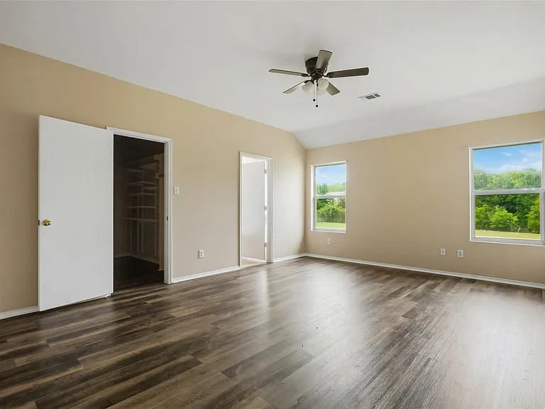 100 Pinnacle Cir — Photo 15