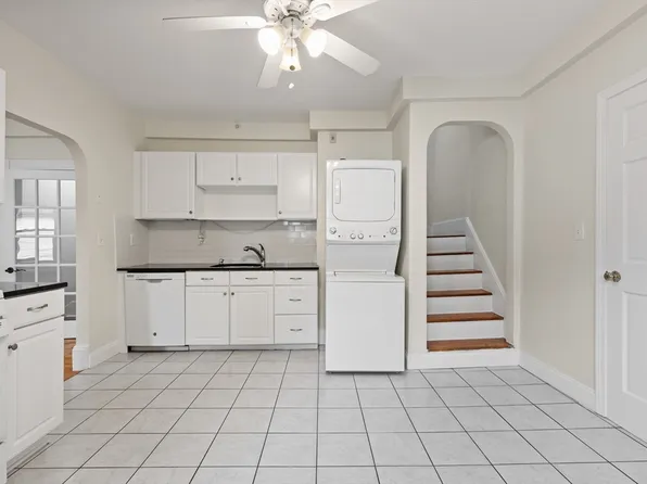 16 Dudley St APT 3, Medford, MA 02155