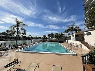 3rd image of 11030 Gulf Shore Dr APT 902