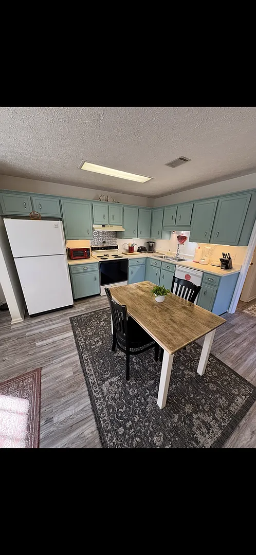 Available Now - 131 West Winds Drive in Aiken — Photo 3