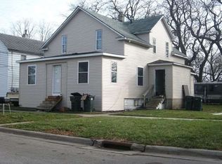 320 E 8th St #3-1-2, Waterloo, IA 50703