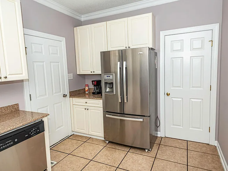 674 Millswood Dr — Photo 16