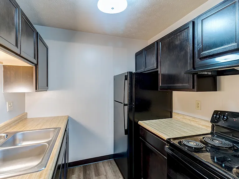 Stoneridge West Apartments — Photo 20
