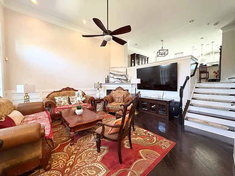 10410 Sablewood Dr #111 — Photo 3