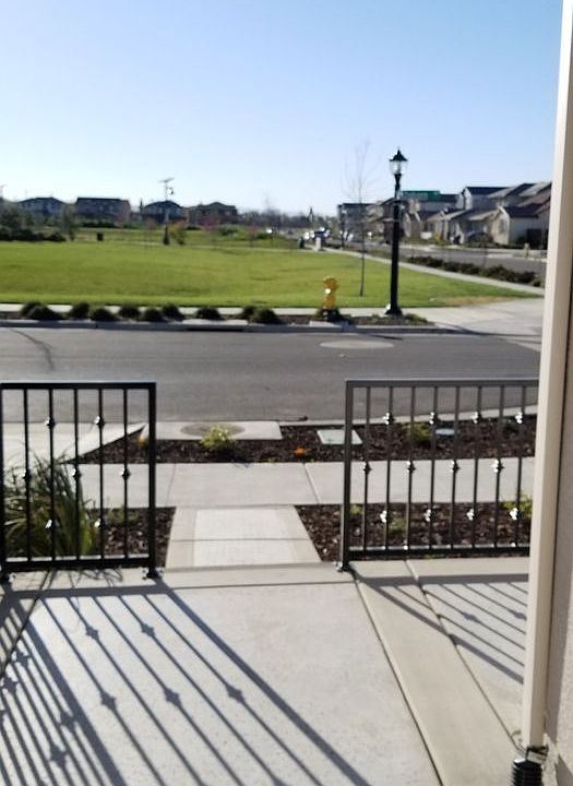 1st image of 1585 Osborn Dr