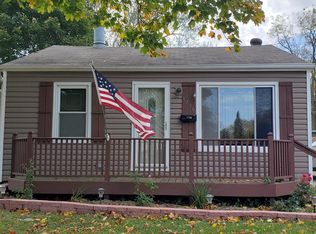 1750 Oregon St, Racine, WI 53405