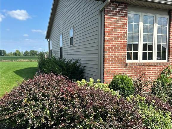 5th image of 273 E Winter Woods Dr