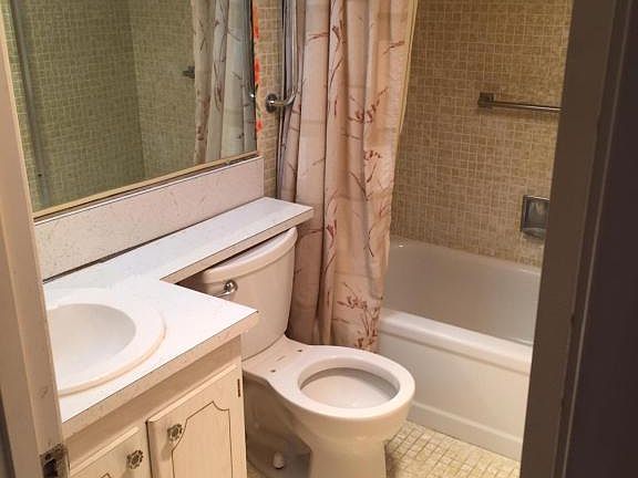 4th image of 342 Southampton Dr #C