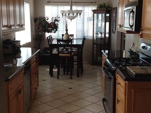 4th image of 10565 Woodale Ave