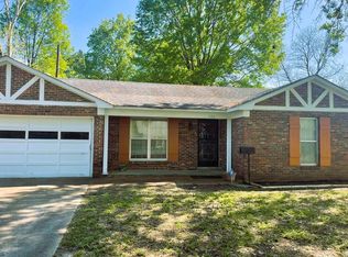 822 N Roselawn Dr, West Memphis, AR 72301