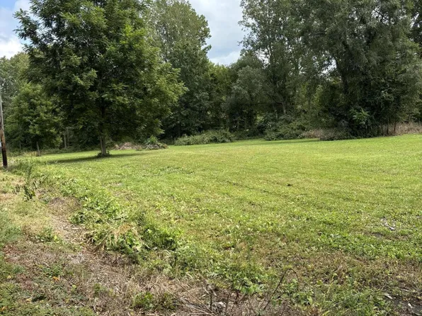 0 E 900 N, La Porte, IN 46350