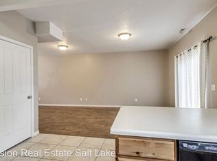 22 W 200 N APT 2, Bountiful, UT 84010