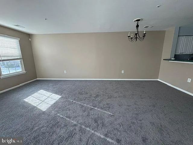 2459 Wentworth Dr — Photo 23