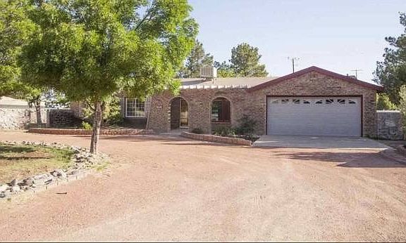 2nd image of 5131 Mimosa Ln
