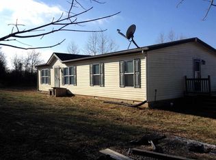 3285 Country Club Rd, Spencer, IN 47460