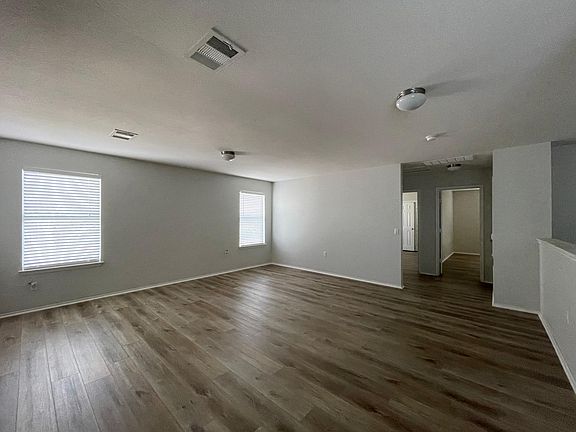 5th image of 9104 China Rose Dr